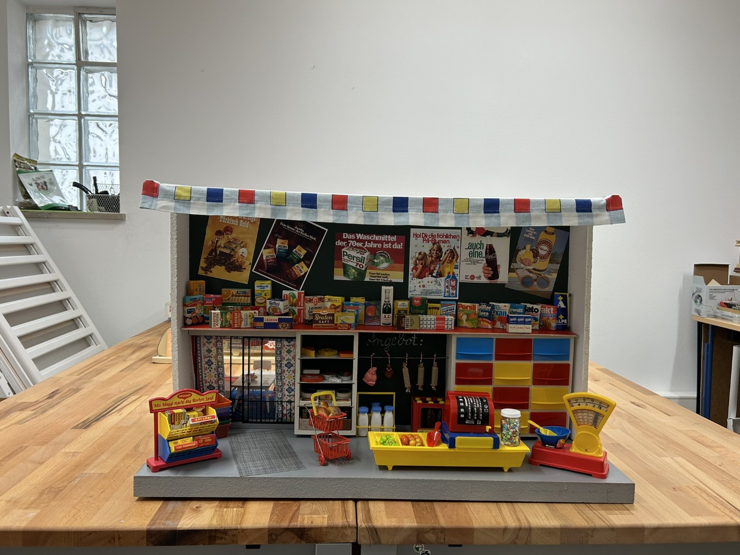 Geschäftshaus mit Wohnung